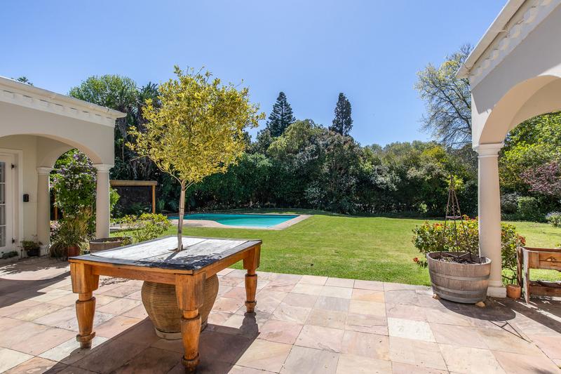 4 Bedroom Property for Sale in Constantia Western Cape